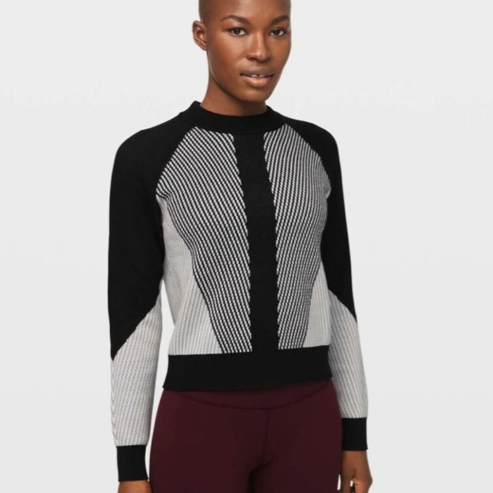 Lululemon L - BLck and Gray Striped Sweater